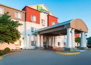 伯灵顿Holiday Inn Express Hotel & Suites Burlington, an IHG Hotel的相册照片