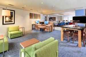 达拉姆Holiday Inn Express & Suites Raleigh Durham Airport at RTP, an IHG Hotel的相册照片