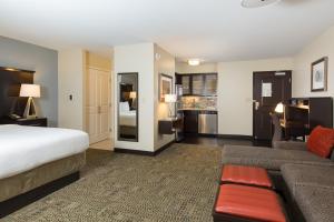 科罗娜Staybridge Suites Corona South, an IHG Hotel的相册照片