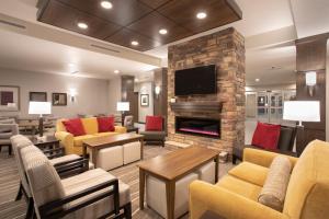 Staybridge Suites Rapid City - Rushmore, an IHG Hotel酒廊或酒吧区