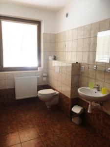 Chata Spálená的一间浴室