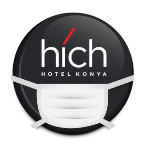 科尼亚科尼亚高酒店的标牌,标牌指带头盔的酒店角