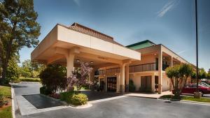 南派恩斯SureStay Plus Hotel by Best Western Southern Pines Pinehurst的相册照片