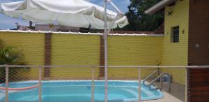 Casa do Sergio内部或周边的泳池
