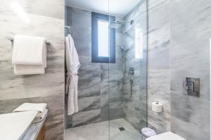 SOFIA Luxury Residence的一间浴室