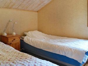 卢恩斯基尔Four-Bedroom Holiday home in S-Uddvalla的相册照片