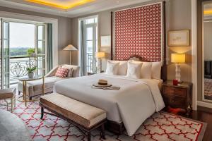 Mia Saigon – Luxury Boutique Hotel客房内的一张或多张床位