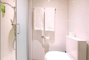 巴拉巴斯卢塞恩酒店的一间浴室