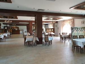 Hotel Magnat餐厅或其他用餐的地方