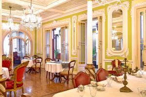 Palacete Chafariz Del Rei - by Unlock Hotels餐厅或其他用餐的地方