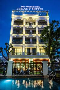 岑山Tan Truong Son Legacy Hotel的相册照片