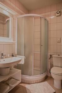 Splavar Rooms的一间浴室
