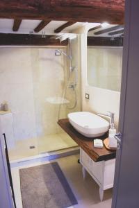 Del Giglio's Luxury apartment in Piazza della Signoria的一间浴室