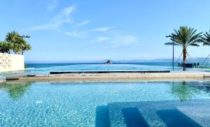 深圳深圳大梅沙京基洲际度假酒店 的海景游泳池