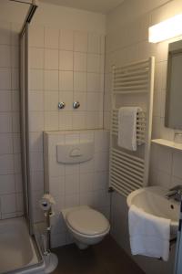 Plaza Inn Hannover City Nord的一间浴室