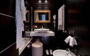 弗姆港C-俱乐部酒店的一间浴室