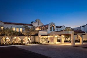 度假酒店所在大楼