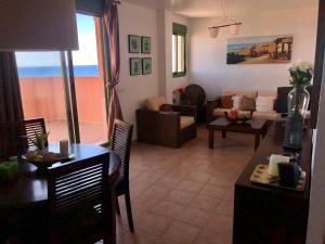 Apartamento Mirador al mar的休息区