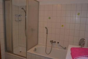 拜罗伊特Direkt im Herzen von Bayreuth Wohnung S9 mit 115qm und großem Balkon的相册照片