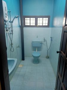 Homestay Roomstay Muar Srizahrani的一间浴室