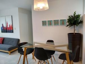 CH3 Moderno apartamento amoblado en condominio RNT-1O8238的休息区