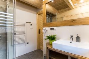 Domek & Apartament Na Ogrodzie的一间浴室
