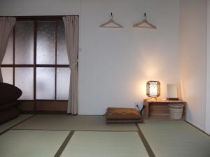 YOMOGI GUESTHOUSE的休息区