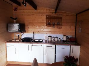 欧克希尔Country Bumpkin - Romantic Couples stay in Oakhill Cabin的相册照片