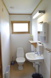 Blåsjöns stugby的一间浴室