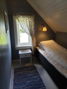 Irenegarden - Fjord view holiday home客房内的一张或多张床位