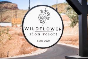 维尔京Zion Wildflower的相册照片