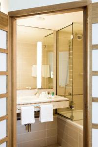 诺富特卡萨布兰卡市中心酒店的一间浴室