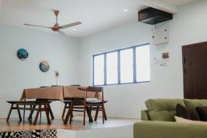 Exclusive Double Storey Homestay Kuantan的休息区