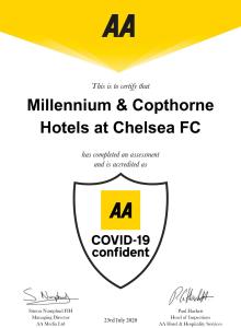 伦敦千禧国际切尔西足球俱乐部国敦酒店的别致的旅馆标志