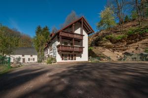 RoßweinZur Margarethenmühle - Landgasthof und Waldhotel的相册照片