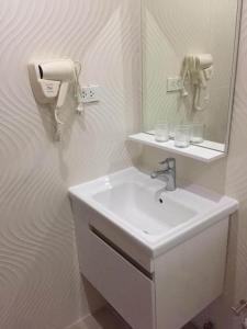 苏比克湾景钻石酒店的一间浴室