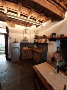 Antica Calvasino的厨房或小厨房