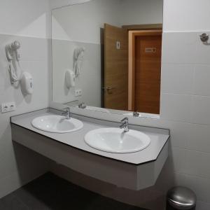 Albergue & Rooms Murgadán的一间浴室