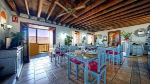 Hotel Rural La Correa del Almendro & Bubble Experience - Adults Only的休息区