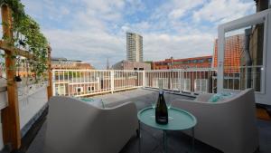 埃因霍温Sunny 45m2 Penthouse with Balcony and Terrace的相册照片