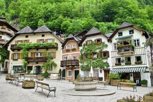 哈尔施塔特Haus am Hof - 15th century house at the lake, near the marketplace, with a balcony的相册照片