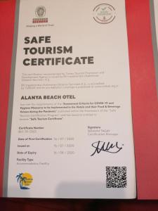 阿拉尼亚Alanya Beach Hotel的红色边界安全旅游证书
