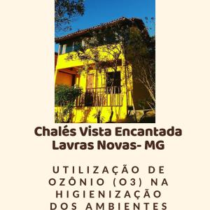 拉夫拉斯诺瓦斯Chale Vista Encantada的黄色的房子,上面写着“ ⁇ 的花边”的字眼,叶子动动动了动
