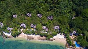 Fumba丰巴海滩旅馆的海洋岛屿的空中景观