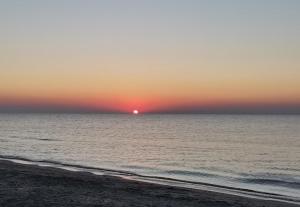 科尔布Casa Laura的海滩上的日落