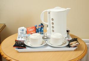 Ardilaun Guesthouse Self Catering的咖啡和沏茶工具