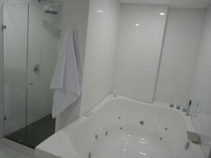 Hotel Business Center的一间浴室