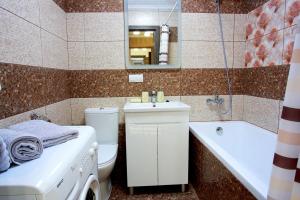 Apartament Vasilya Porika 48 Street Vinnytsya,Ukraine的一间浴室