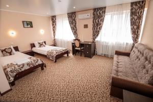 Hotel "Kramatorsk"客房内的一张或多张床位
