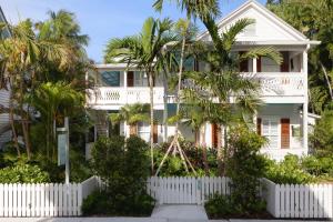 Winslow's Bungalows - Key West Historic Inns外面的花园